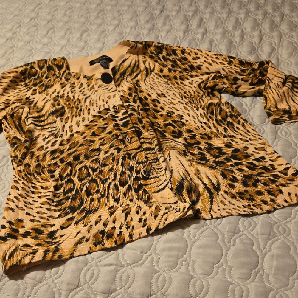 Cable & Gauge Brown Tan Leopard Print 3/4 Sleeve Cardigan